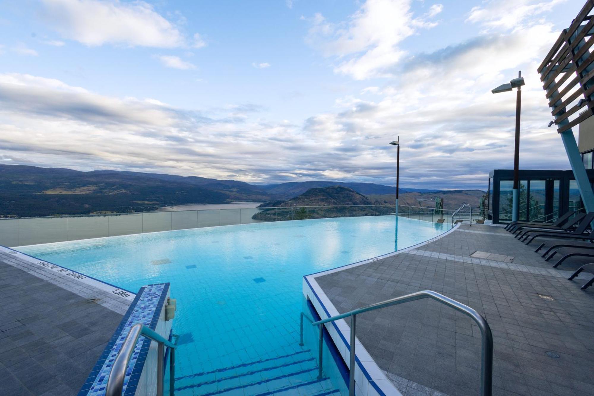 Sparkling Hill Resort And Spa - Adults-Only Resort Vernon Extérieur photo